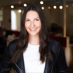 Meet your Posher, Lauren